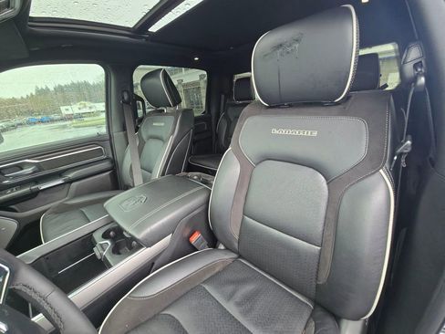 Used 2025 RAM 1500 Laramie w/ Night Edition image 17