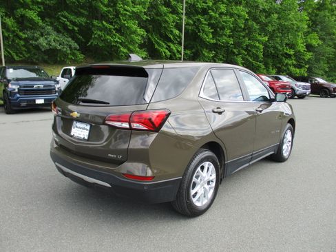 Used 2024 Chevrolet Equinox LT AWD/4WD image 5