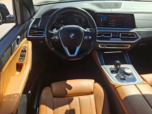 Used 2022 BMW X5 xDrive40i w/ Climate Comfort Package AWD/4WD image 11