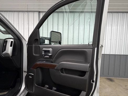 Used 2019 GMC Sierra 2500 SLT w/ Duramax Plus Package image 66