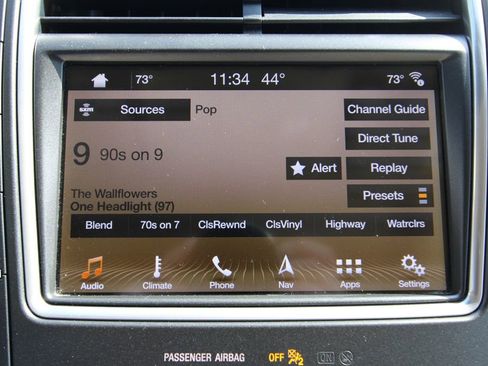 Used 2019 Lincoln Nautilus Reserve image 32