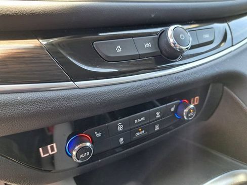 Used 2020 Buick Enclave Essence w/ Sound and Sites Package FWD image 13