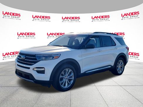 Certified 2020 Ford Explorer XLT w/ Equipment Group 202A image 7