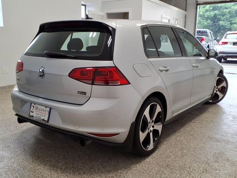Used 2017 Volkswagen GTI Autobahn FWD image 4