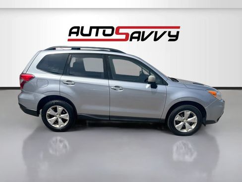 Used 2016 Subaru Forester 2.5i Premium w/ All-Weather Package AWD/4WD image 8