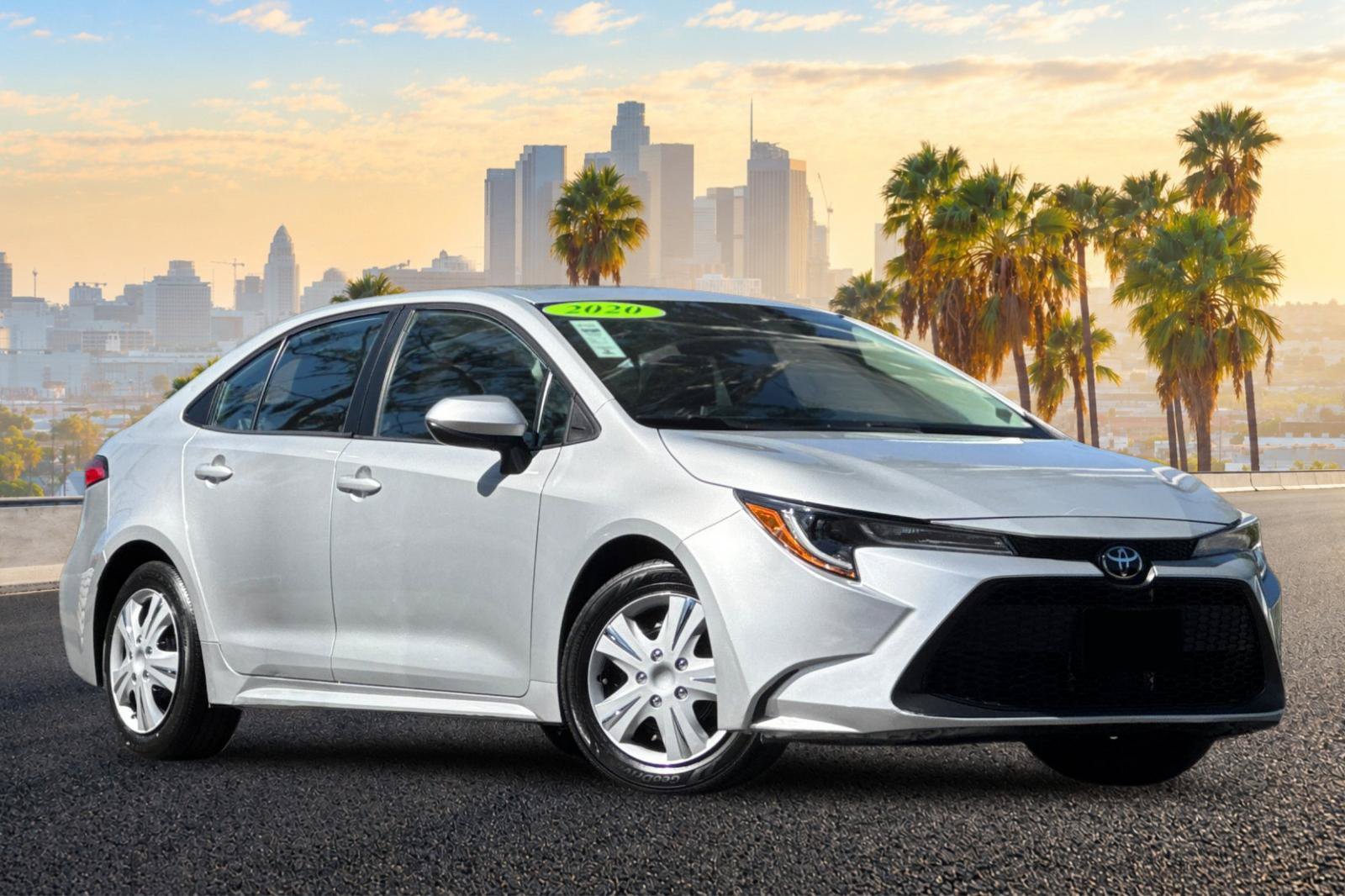 Used 2020 Toyota Corolla LE w/ Carpet Mat Package (TMS) FWD image 2