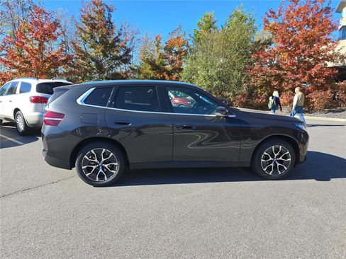 New 2026 BMW X3 xDrive30 w/ Convenience Package image 2