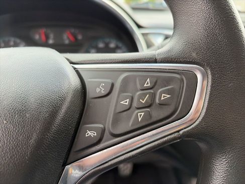 Used 2016 Chevrolet Malibu LT FWD image 9
