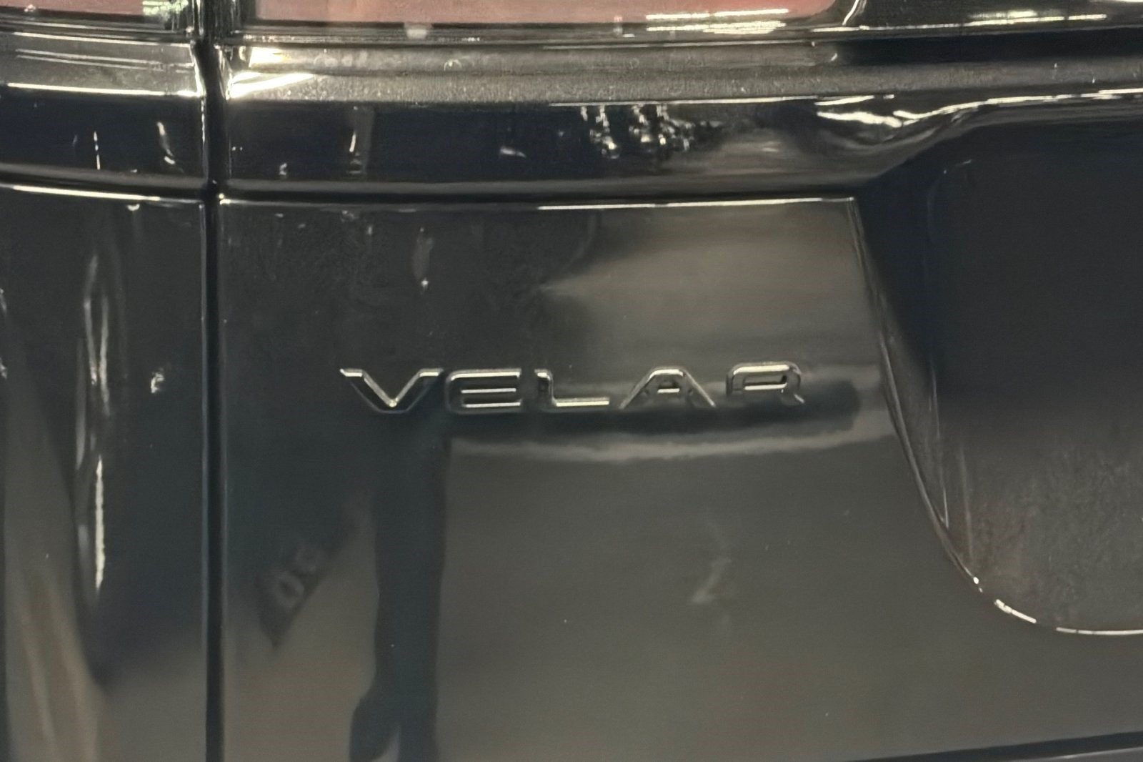 New 2026 Land Rover Range Rover Velar S AWD/4WD image 27
