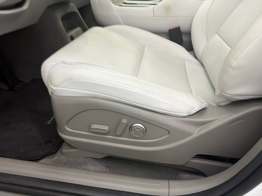Certified 2026 Hyundai Palisade Limited FWD image 10