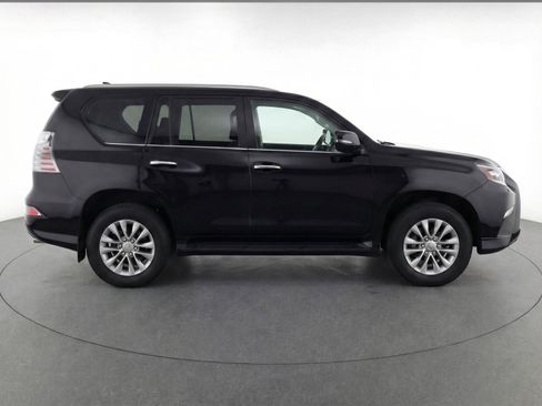 Used 2022 Lexus GX 460 Premium w/ Premium Package image 8
