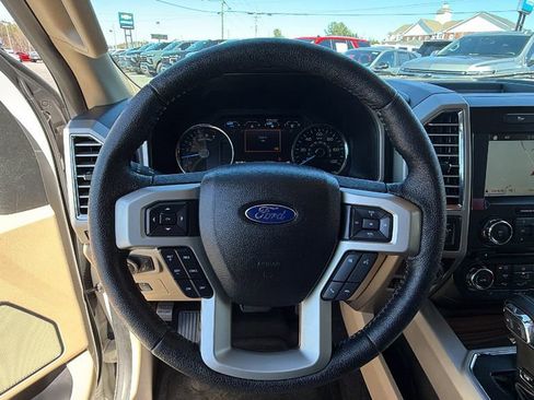 Used 2016 Ford F150 Lariat image 24