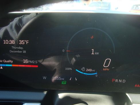 Used 2025 Cadillac Optiq Luxury 2 w/ LPO, Floor Liner Package image 9