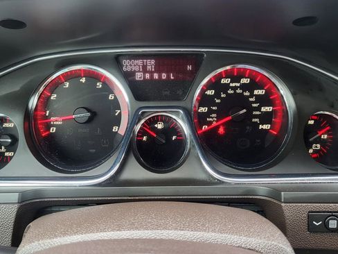 Used 2014 GMC Acadia Denali image 40