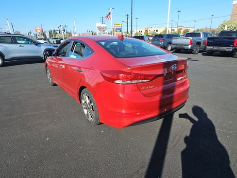 Used 2017 Hyundai Elantra Limited w/ Limited Tech Package 08 FWD image 5