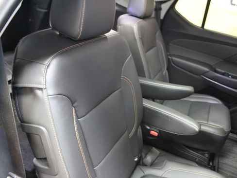 Used 2021 Chevrolet Traverse Premier w/ Redline Edition AWD/4WD image 9
