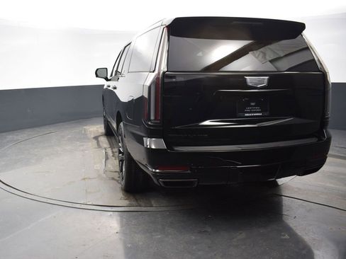 Certified 2026 Cadillac Escalade ESV Platinum Sport w/ LPO, ONYX Package image 5