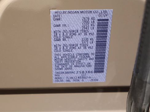Used 2024 Nissan Pathfinder Rock Creek AWD/4WD image 31