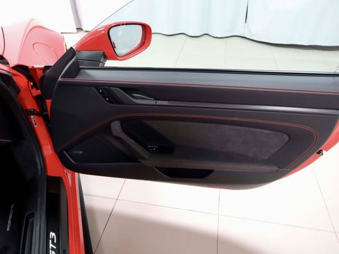 Used 2026 Porsche 911 GT3 RWD image 11