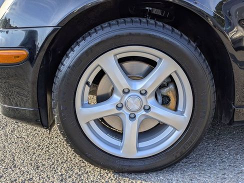 Used 2001 Mercedes-Benz C 320 Sedan image 9