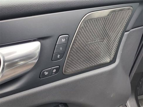 New 2026 Volvo XC60 B5 Ultra w/ Protection Package Premier image 11