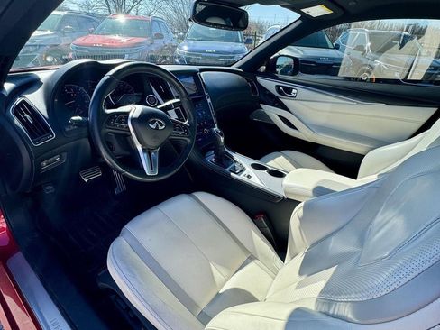 Used 2018 INFINITI Q60 Red Sport 400 w/ Pro Active Package image 15
