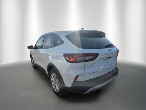 Used 2025 Ford Escape Active FWD image 2