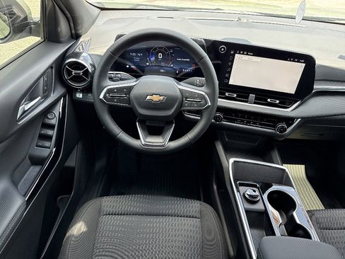 New 2026 Chevrolet Equinox LT w/ Safety and Technology Package FWD image 14