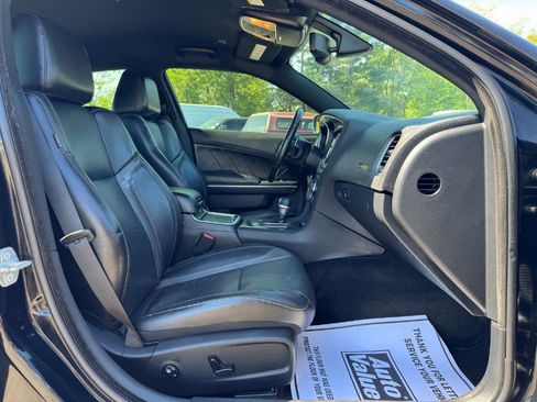 Used 2018 Dodge Charger GT AWD/4WD image 18
