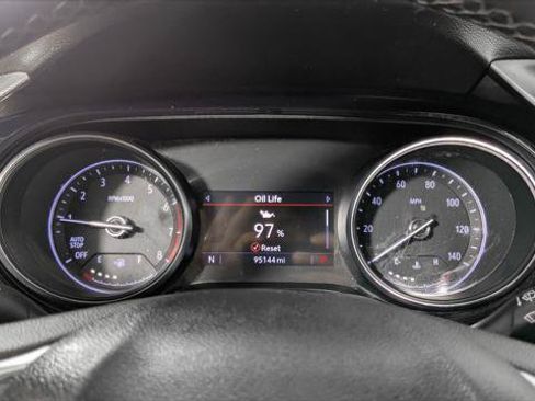 Used 2021 Buick Encore GX Preferred FWD image 26