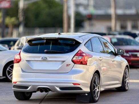Used 2014 Ford Focus ST w/ Equipment Group 202A FWD image 10