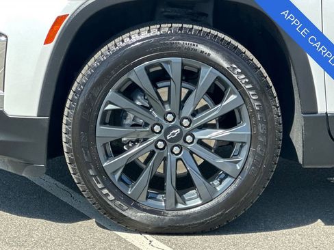 Used 2022 Chevrolet Traverse RS FWD image 33