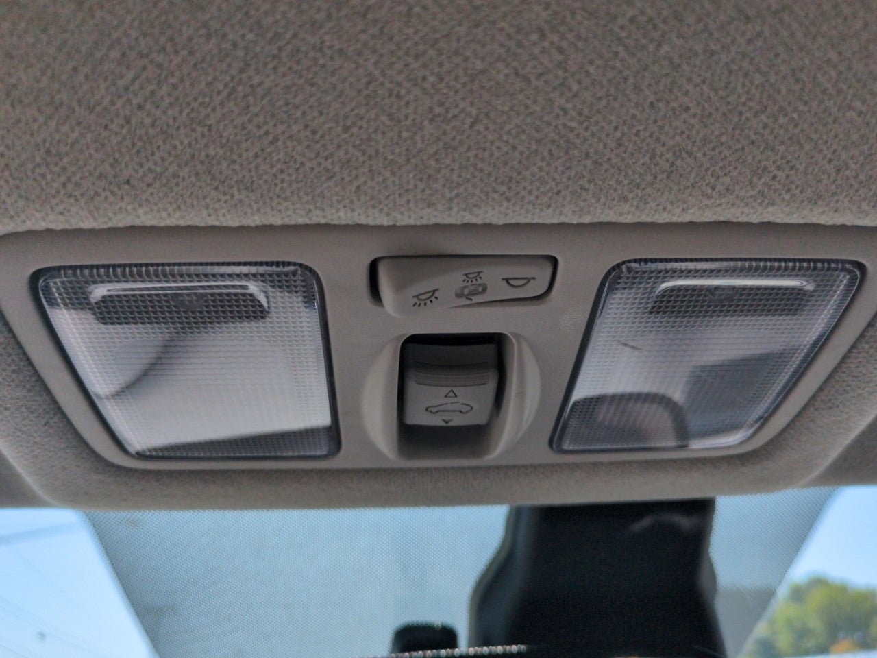 New 2026 Hyundai Venue SEL FWD image 23