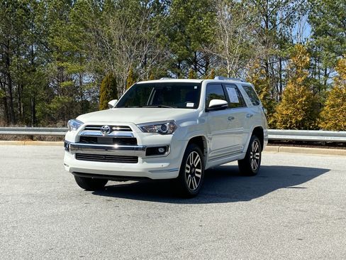 Used 2022 Toyota 4Runner Limited image 13