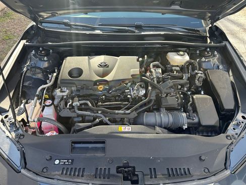Used 2025 Toyota Camry LE image 31