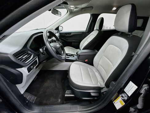 Used 2025 Ford Escape Active FWD image 13