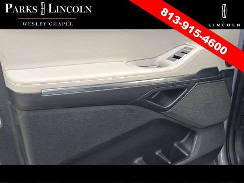 Certified 2025 Lincoln Navigator Reserve image 17