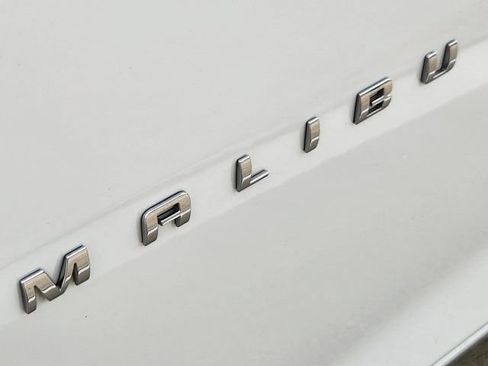 Used 2024 Chevrolet Malibu LT FWD image 11