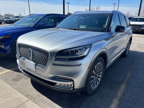 Used 2020 Lincoln Aviator Reserve w/ Equipment Group 201A image 3