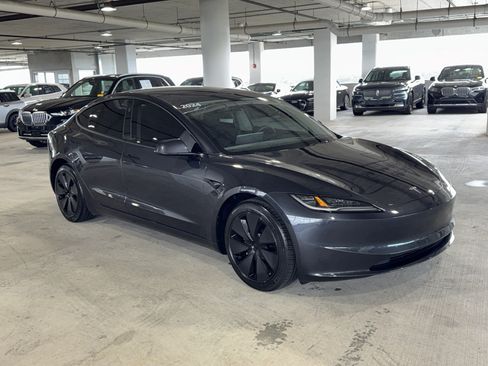 Used 2024 Tesla Model 3 Standard Range RWD image 2