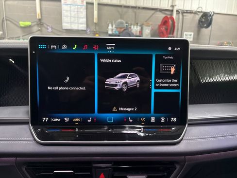New 2026 Volkswagen Tiguan SE R-Line AWD/4WD image 15