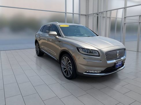 Used 2023 Lincoln Nautilus Reserve w/ Equipment Group 202A AWD/4WD image 2