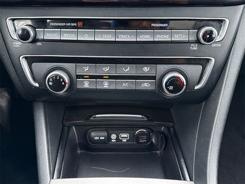 Used 2020 Kia Optima S w/ S Panoramic Sunroof Package image 28