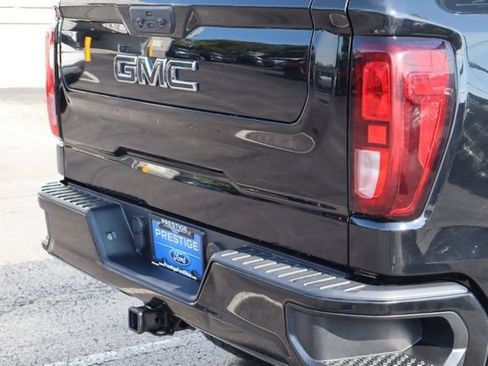 Used 2022 GMC Sierra 1500 Elevation AWD/4WD image 8