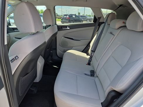Used 2021 Hyundai Tucson Value FWD image 10