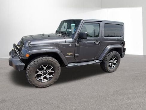 Used 2014 Jeep Wrangler Sahara w/ Connectivity Group AWD/4WD image 20