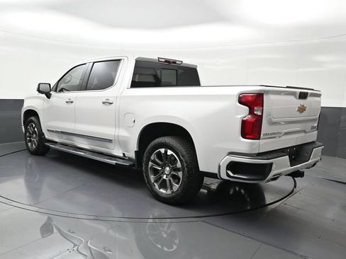 Used 2024 Chevrolet Silverado 1500 High Country AWD/4WD image 3