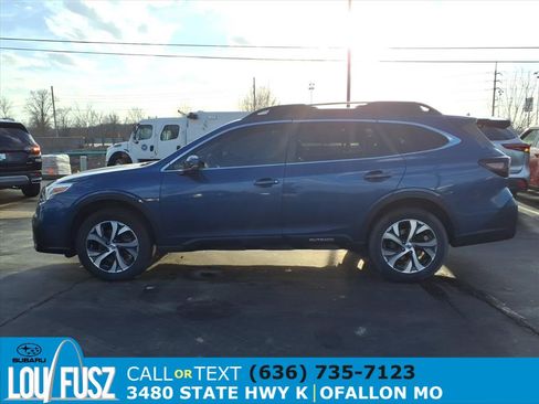 Used 2022 Subaru Outback Limited image 4