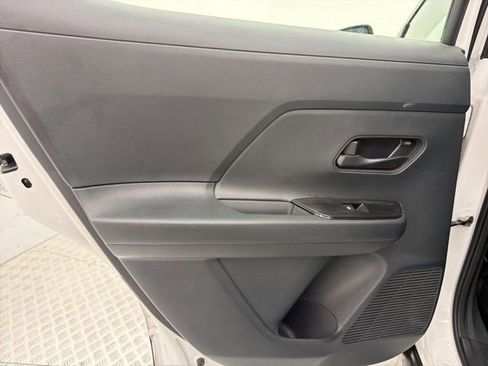 Used 2025 Nissan Kicks S FWD image 8