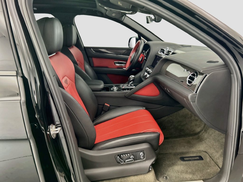 Certified 2022 Bentley Bentayga AWD/4WD image 19